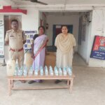 अवैध शराब बिक्री पर रानीतराई पुलिस की कार्रवाई, महिला गिरफ्तार