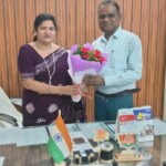 जनपद पंचायत पाटन के नवनियुक्त मुख्य कार्यपालन अधिकारी ने अध्यक्ष श्रीमती कीर्ति नायक से की सौजन्य भेंट