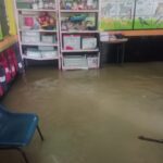 आंगनबाड़ी केंद्र में घुसा पानी तो,, कहीं गांव गांव की गली बना स्विमिंग पूल,,,,,,,,,