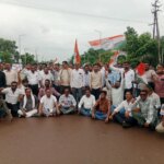 कांग्रेस ने पाटन के स्वामी आत्मानंद चौक में विधानसभा स्तरीय धरना प्रदर्शन कर केंद्र सरकार का किए पुतला दहन