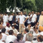 BREAKING NEWS : PM आवास के पास कांग्रेस का विरोध प्रदर्शन
