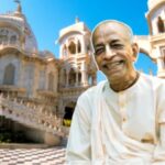 सिर्फ कुछ रुपयों के सहारे अमेरिका पहुंचे थे स्वामी प्रभुपाद, फिर खड़ा कर दिया दुनिया का सबसे बड़ा कृष्ण भक्ति आंदोलन