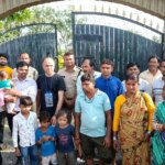 बाढ़ के बीच ‘देवदूत’ बने SDM उत्तम ध्रुव, खुद रेस्क्यू कर मासूम बच्ची को बचाया