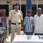 CG NEWS : धारदार चाकू लहराकर राहगीरों में भय पैदा करने